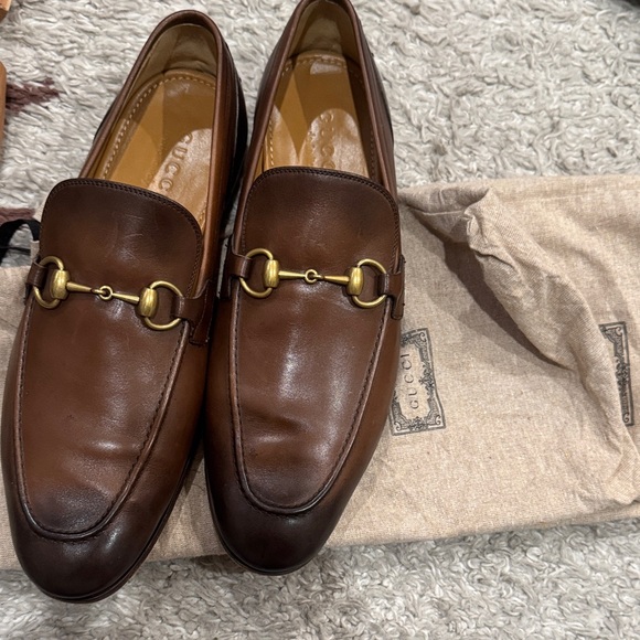 Gucci 1953 Horsebit Loafers Brown Leather with Gold Accent - Picture 4 of 5